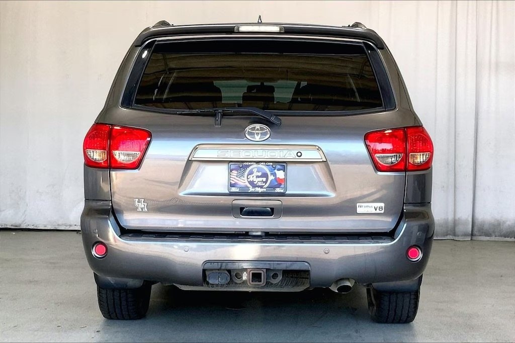 Photo 4 of this TOYOTA SEQUOIA