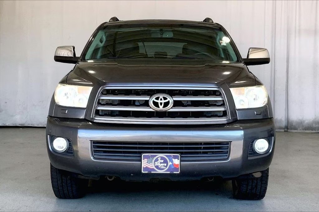 Photo 3 of this TOYOTA SEQUOIA