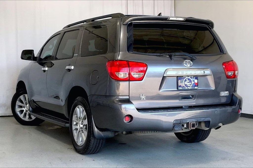 Photo 6 of this TOYOTA SEQUOIA