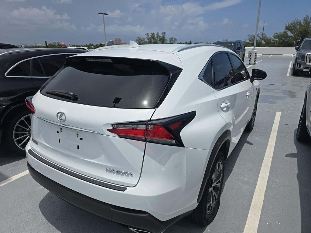 Photo 2 of this LEXUS NX 200T