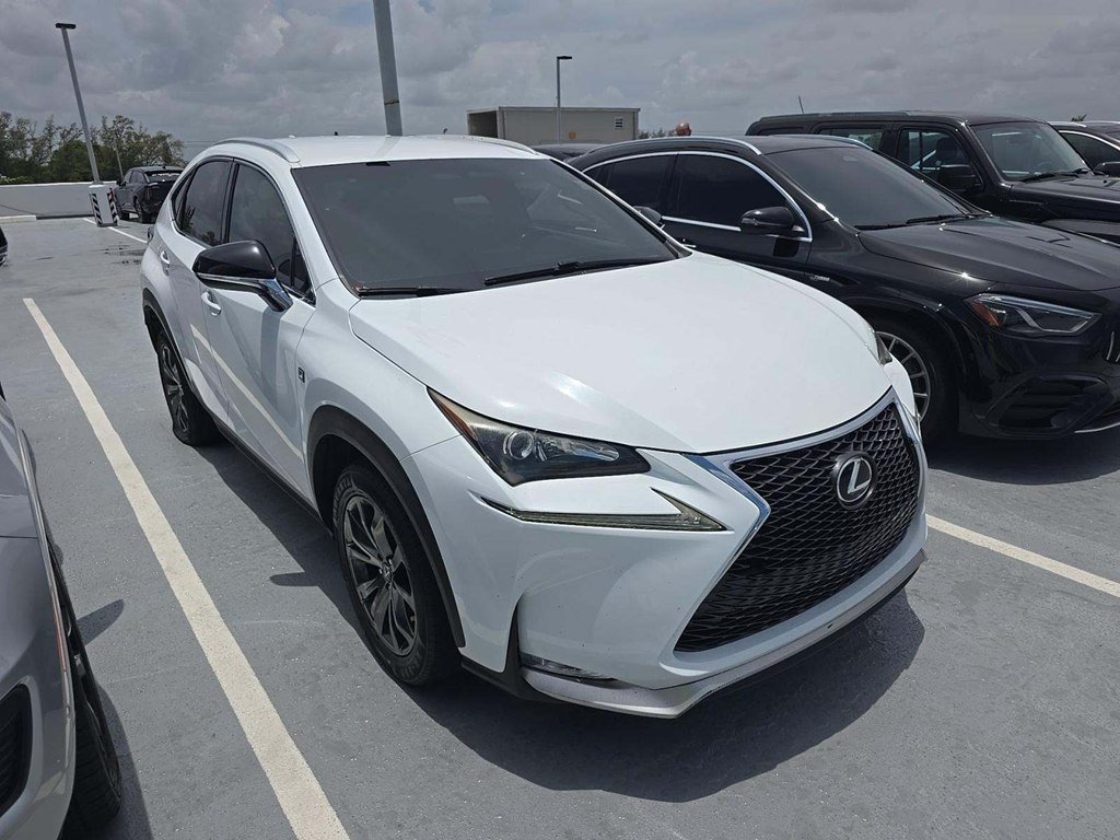 Photo 4 of this LEXUS NX 200T