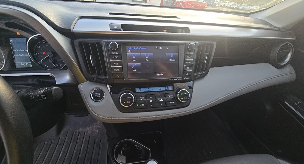 Photo 10 of this TOYOTA RAV4
