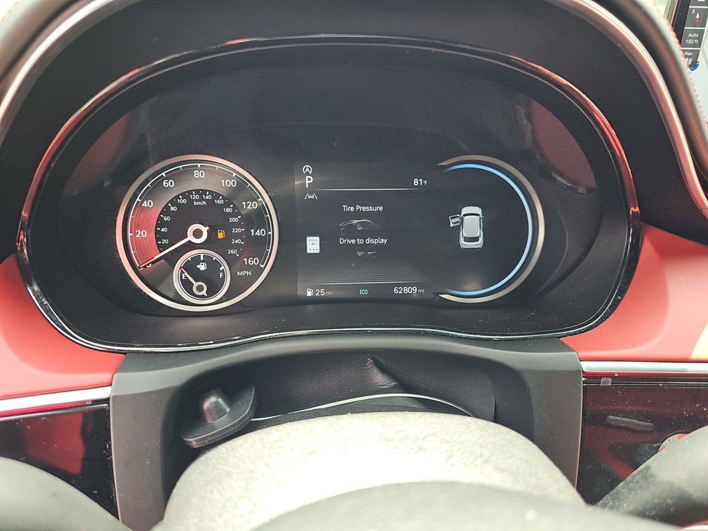 Photo 13 of this GENESIS GV70