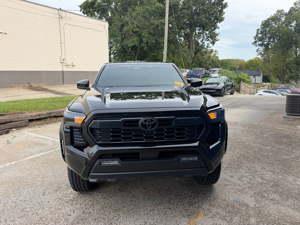 Photo 11 of this TOYOTA TACOMA