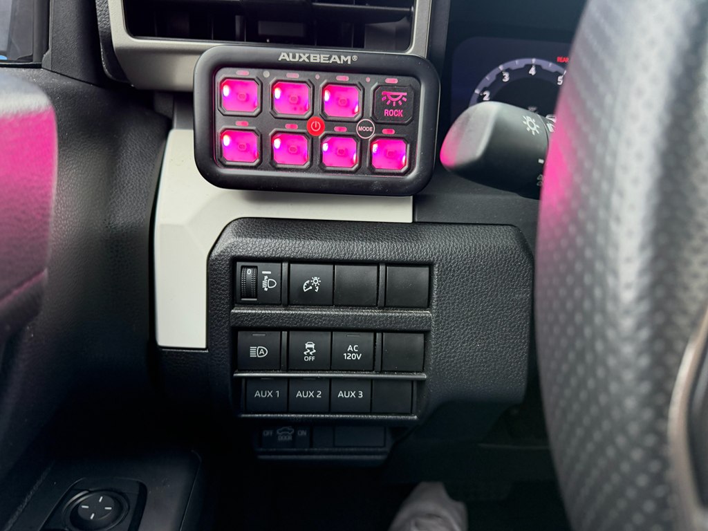 Photo 14 of this TOYOTA TACOMA