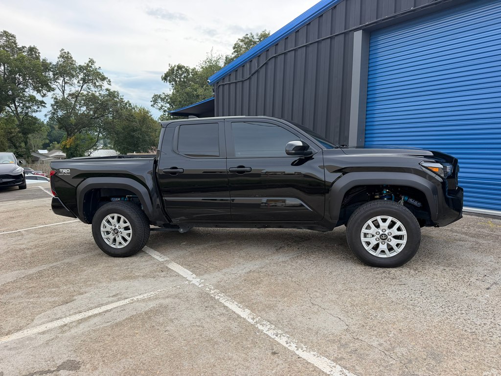 Photo 3 of this TOYOTA TACOMA