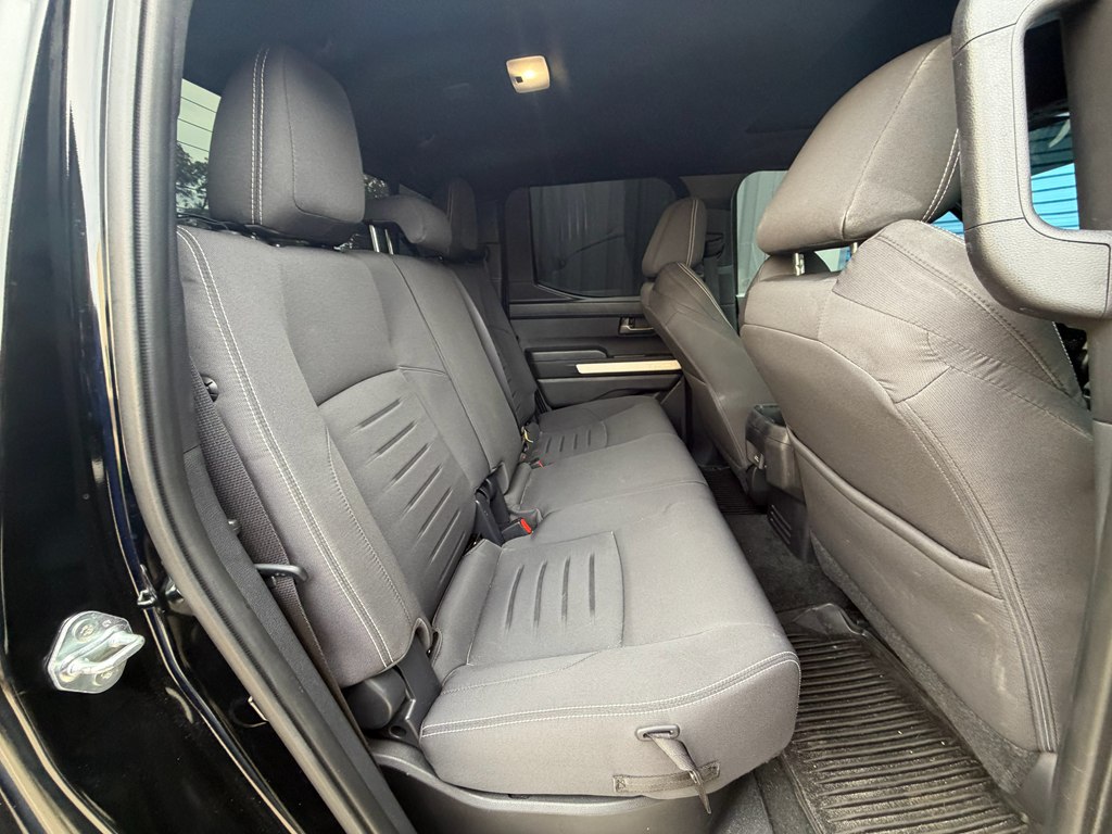 Photo 22 of this TOYOTA TACOMA