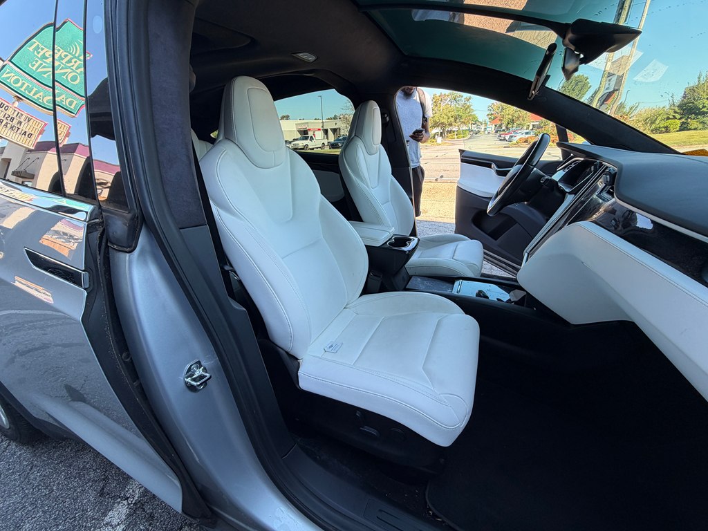 Photo 23 of this TESLA MODEL X