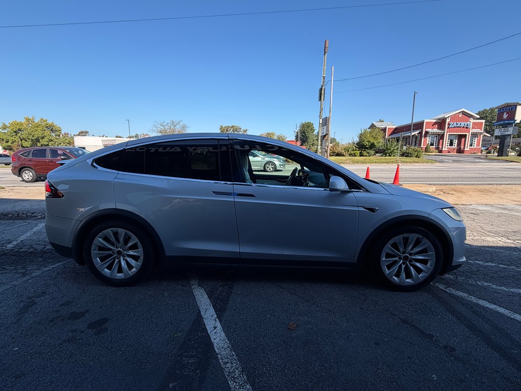 Photo 4 of this TESLA MODEL X