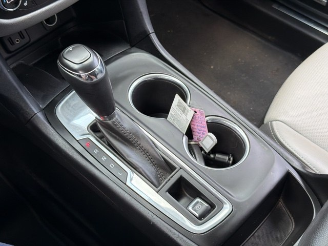 Photo 17 of this CHEVROLET EQUINOX