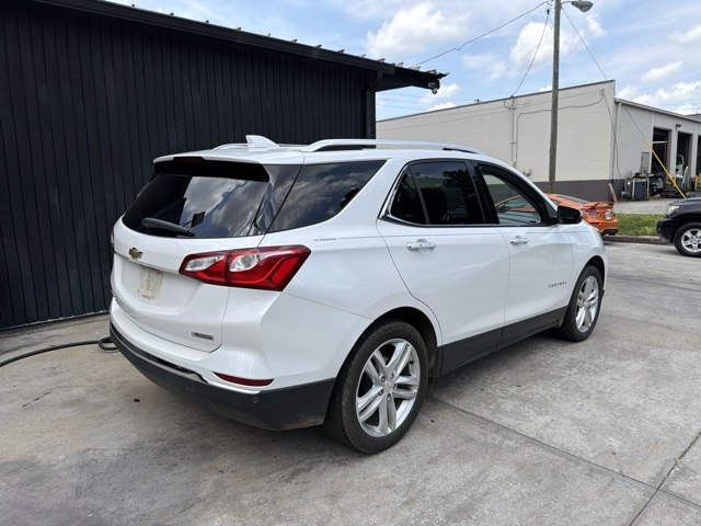 Photo 4 of this CHEVROLET EQUINOX
