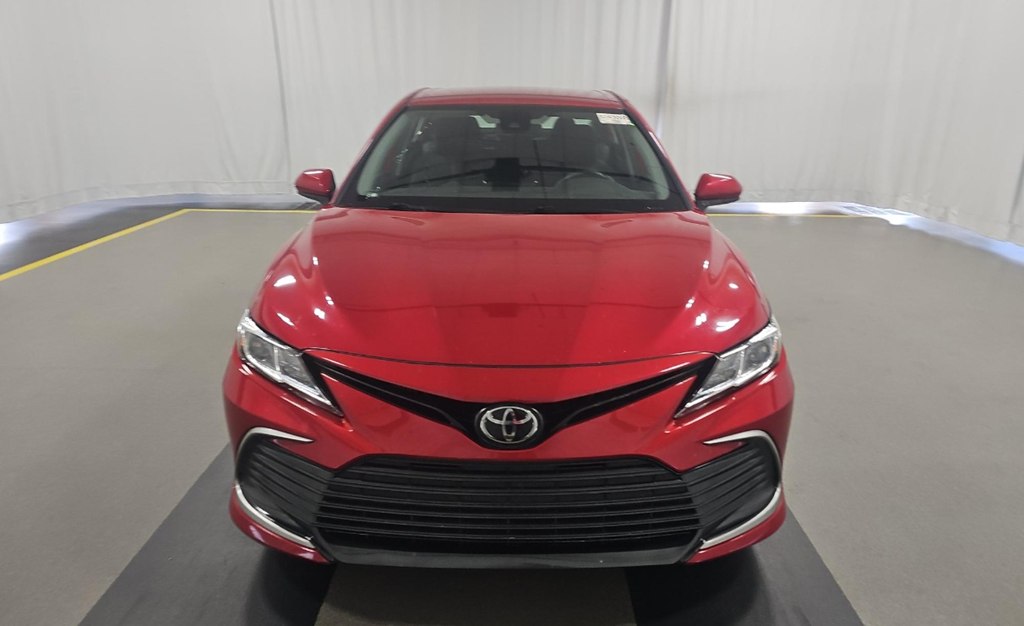 Photo 2 of this TOYOTA CAMRY