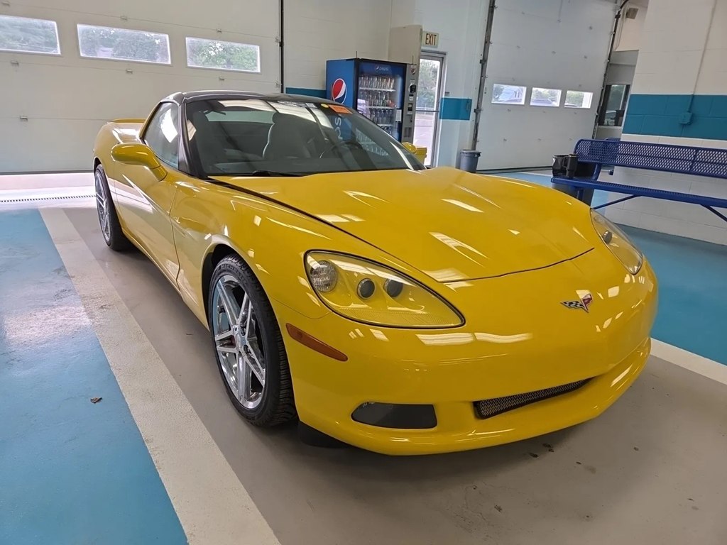 Photo 6 of this CHEVROLET CORVETTE