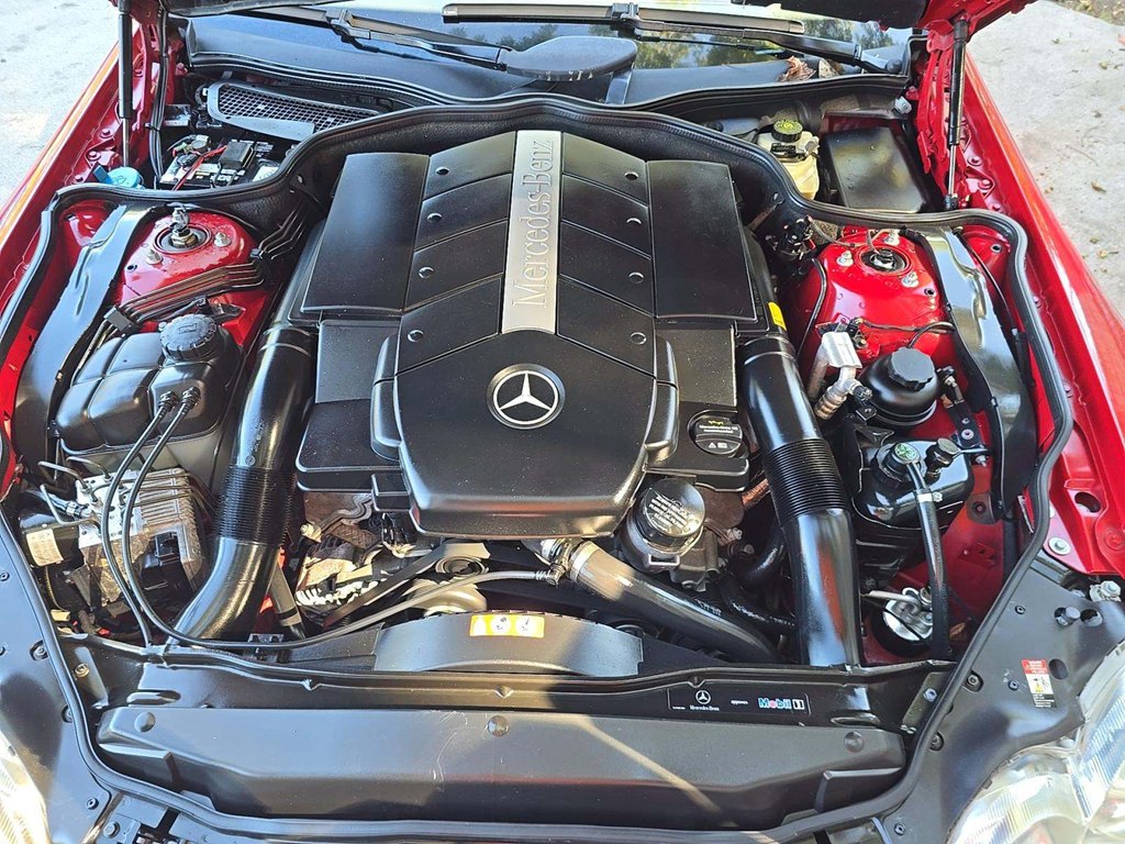 Photo 13 of this MERCEDES-BENZ SL-CLASS