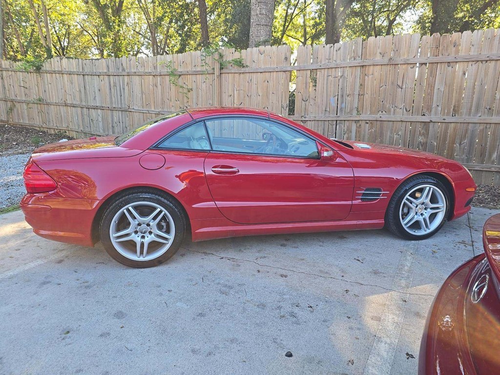 Photo 4 of this MERCEDES-BENZ SL-CLASS