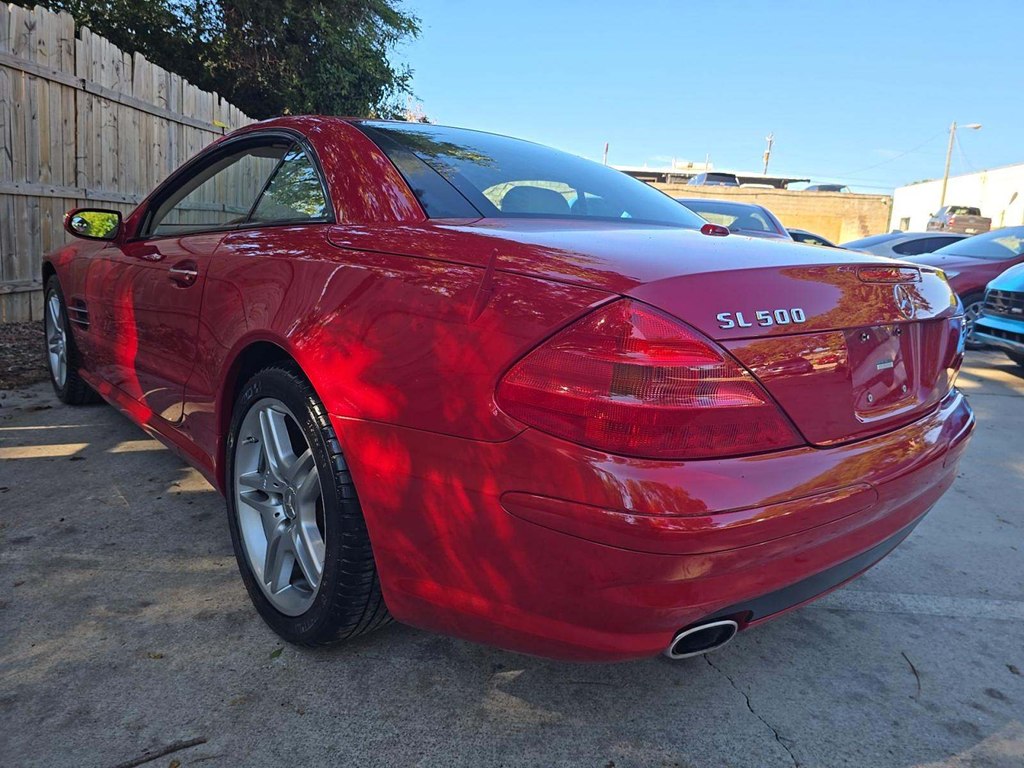 Photo 2 of this MERCEDES-BENZ SL-CLASS