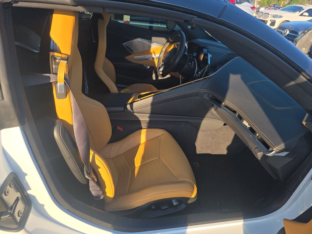 Photo 7 of this CHEVROLET CORVETTE