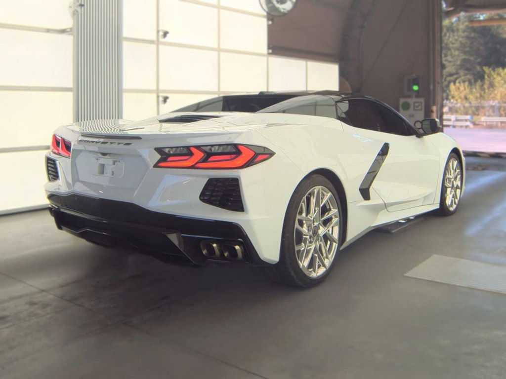 Photo 3 of this CHEVROLET CORVETTE