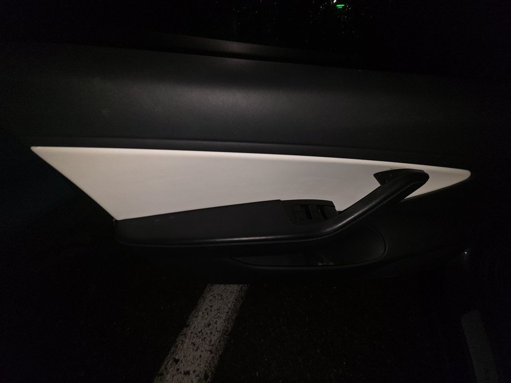 Photo 9 of this TESLA MODEL 3