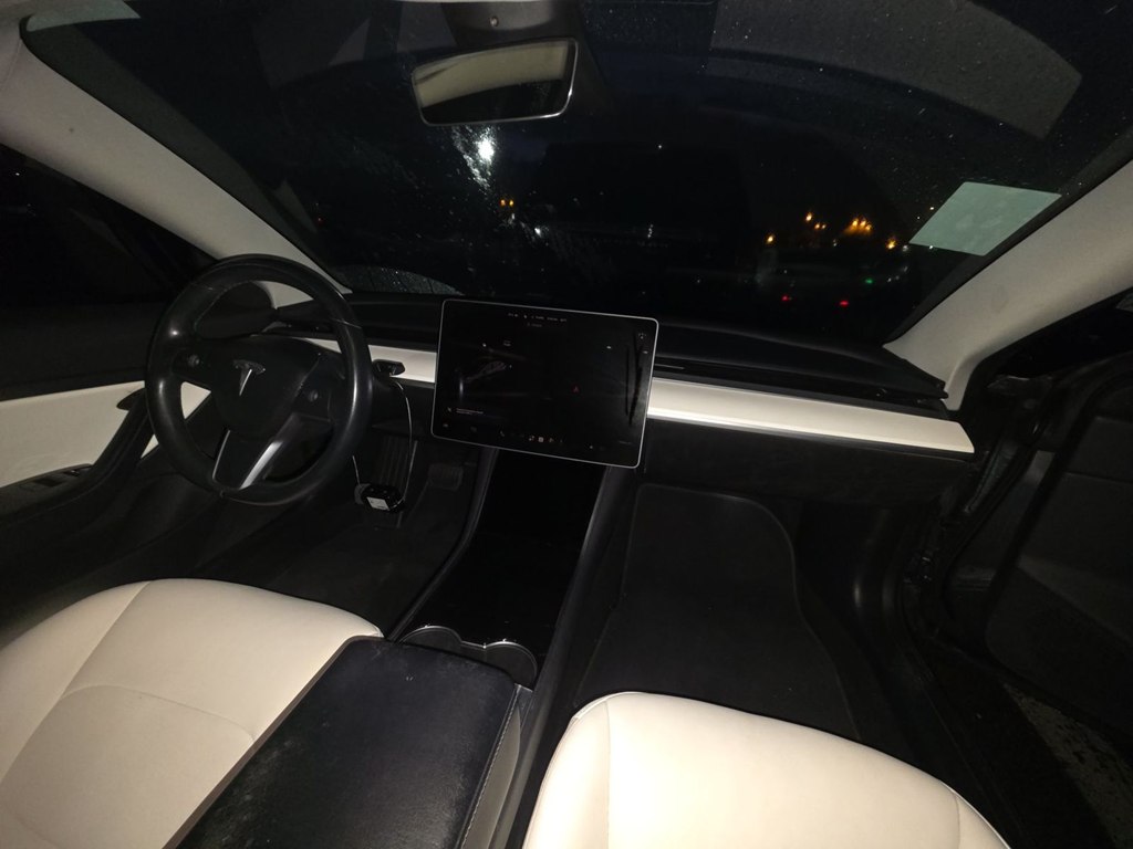 Photo 10 of this TESLA MODEL 3