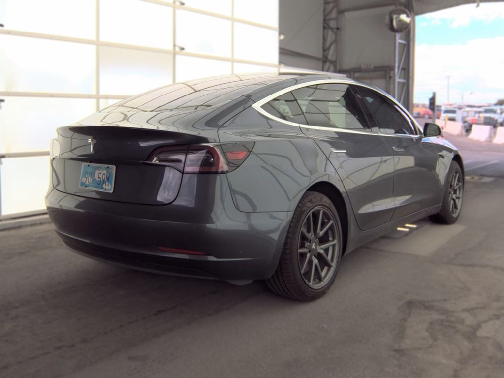 Photo 7 of this TESLA MODEL 3