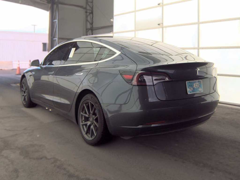 Photo 6 of this TESLA MODEL 3