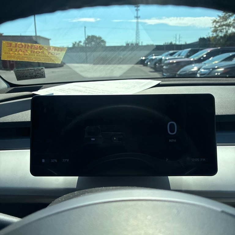 Photo 13 of this TESLA MODEL Y