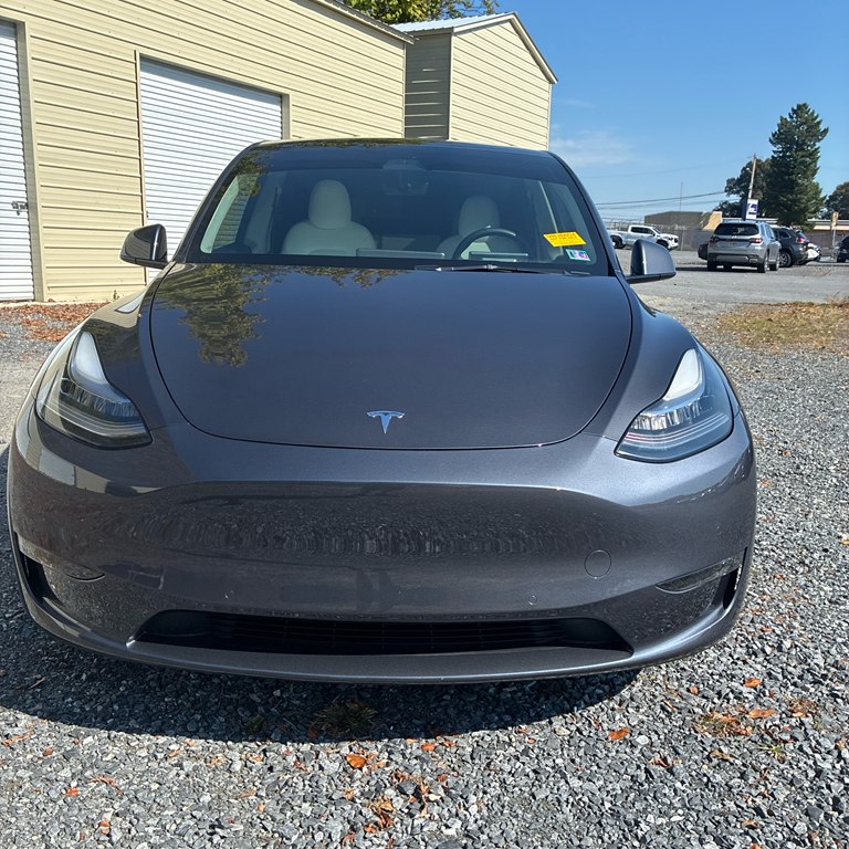 Photo 5 of this TESLA MODEL Y