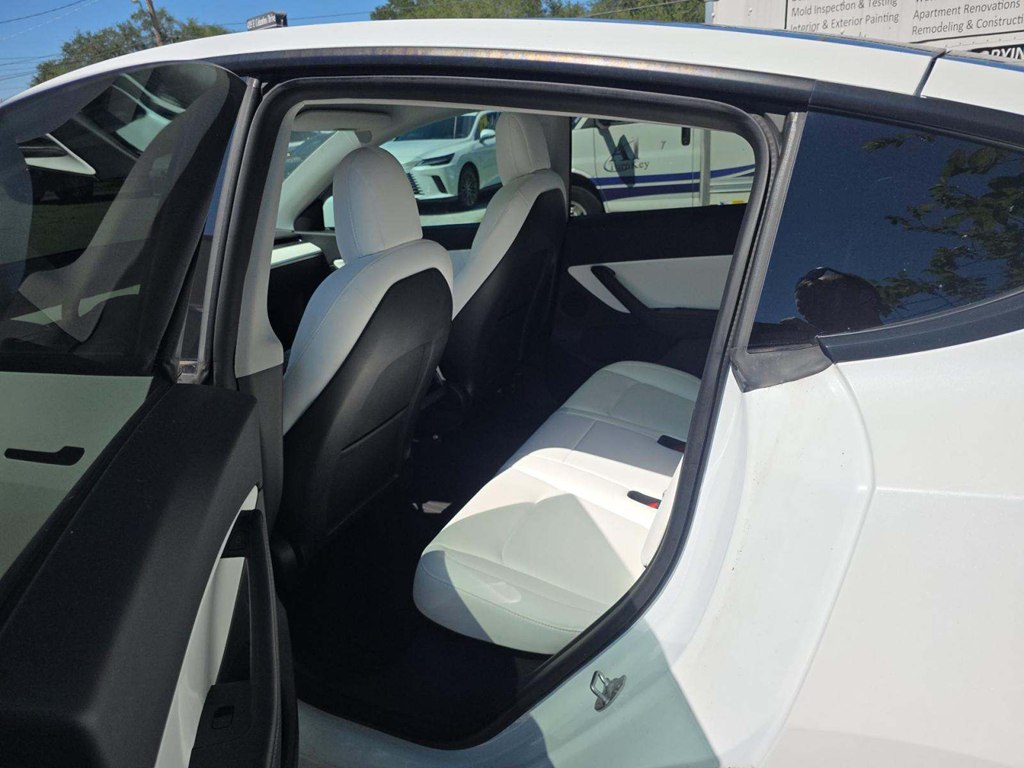 Photo 9 of this TESLA MODEL Y