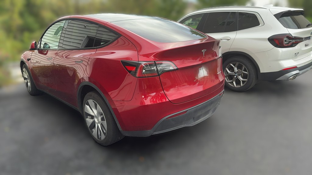 Photo 5 of this TESLA MODEL Y