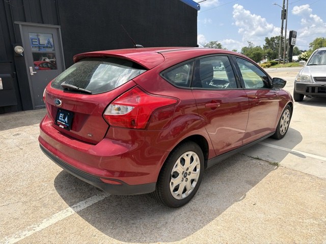 Photo 6 of this FORD FOCUS