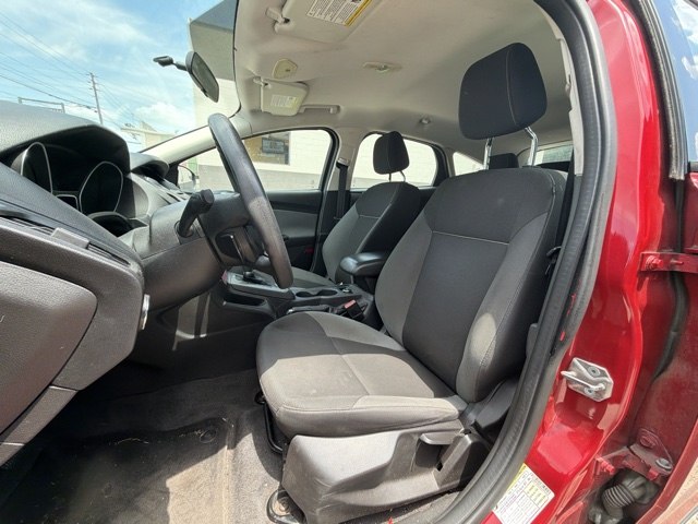 Photo 9 of this FORD FOCUS