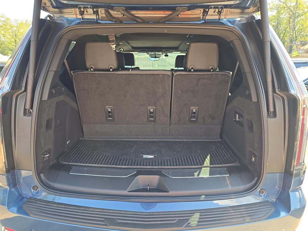 Photo 10 of this CADILLAC ESCALADE