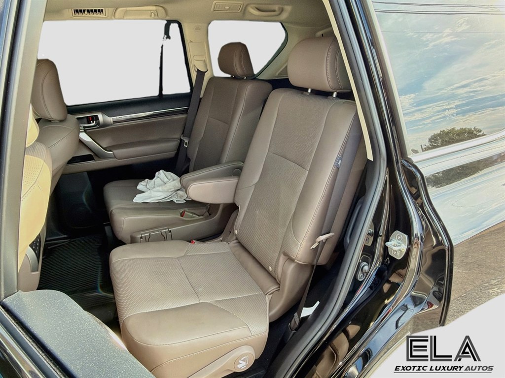 Photo 27 of this LEXUS GX 460