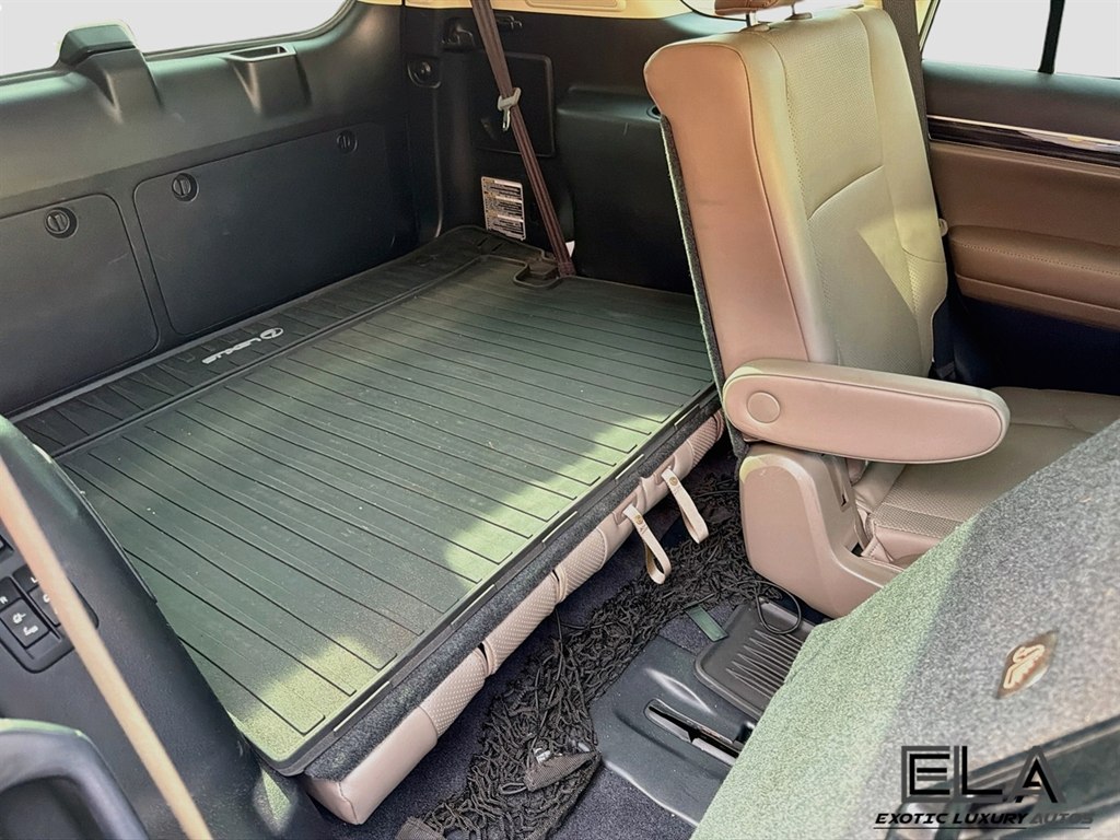 Photo 29 of this LEXUS GX 460