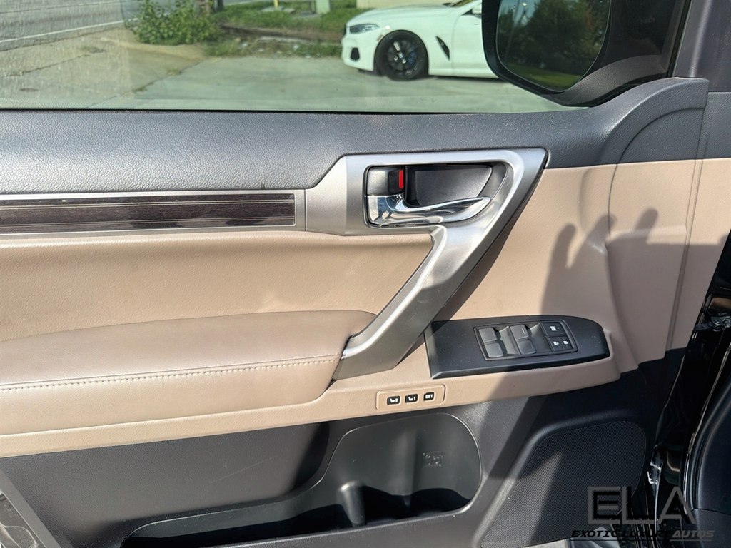 Photo 19 of this LEXUS GX 460