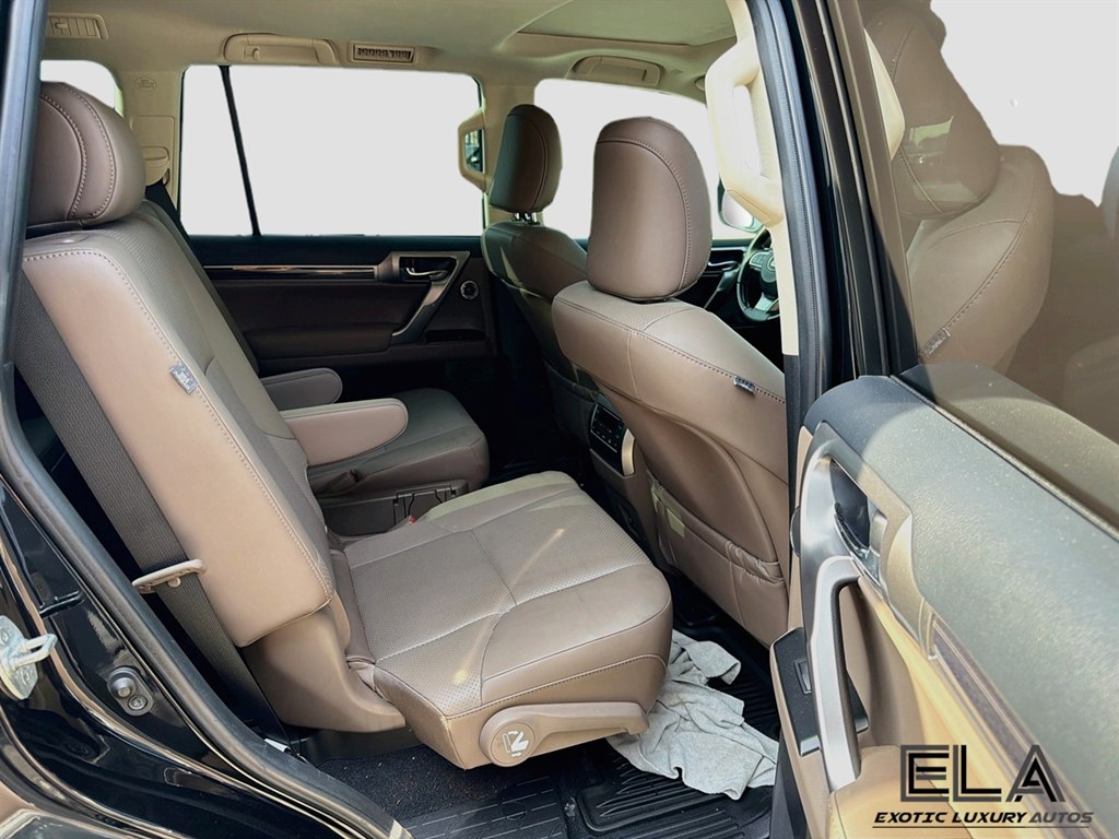 Photo 31 of this LEXUS GX 460