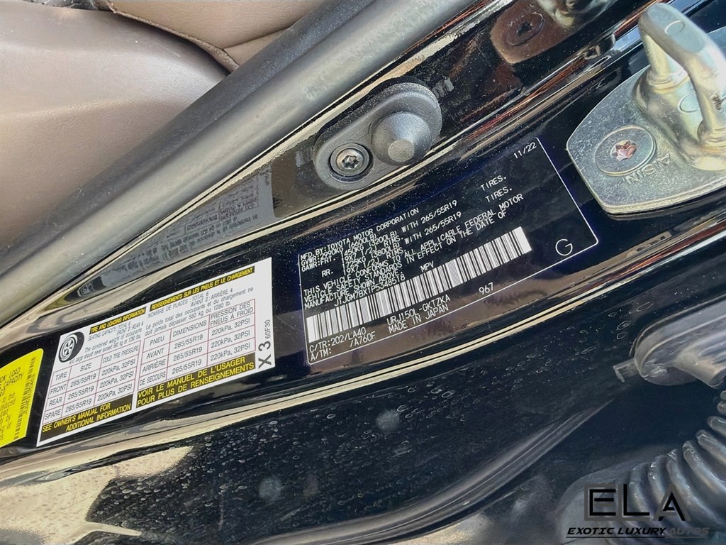 Photo 36 of this LEXUS GX 460