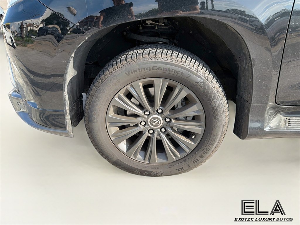 Photo 35 of this LEXUS GX 460
