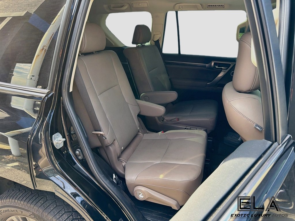 Photo 26 of this LEXUS GX 460