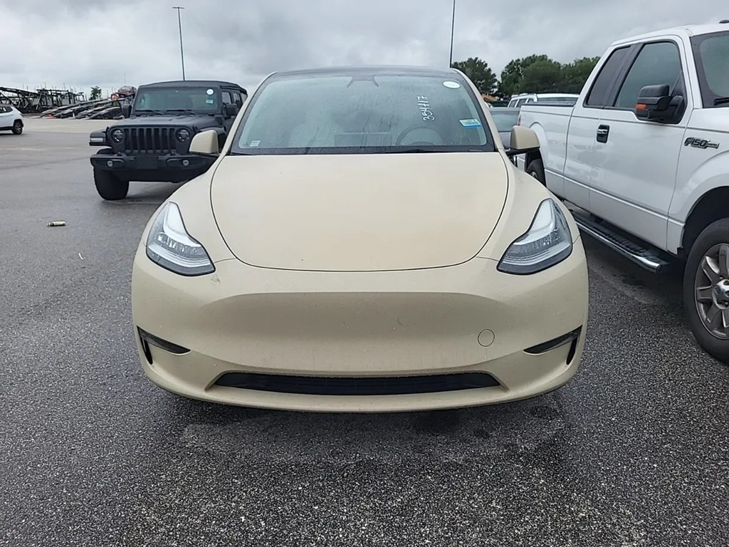 Photo 6 of this TESLA MODEL Y