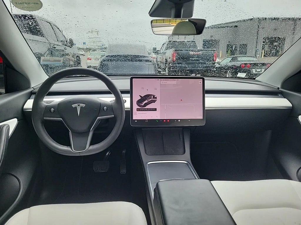 Photo 7 of this TESLA MODEL Y