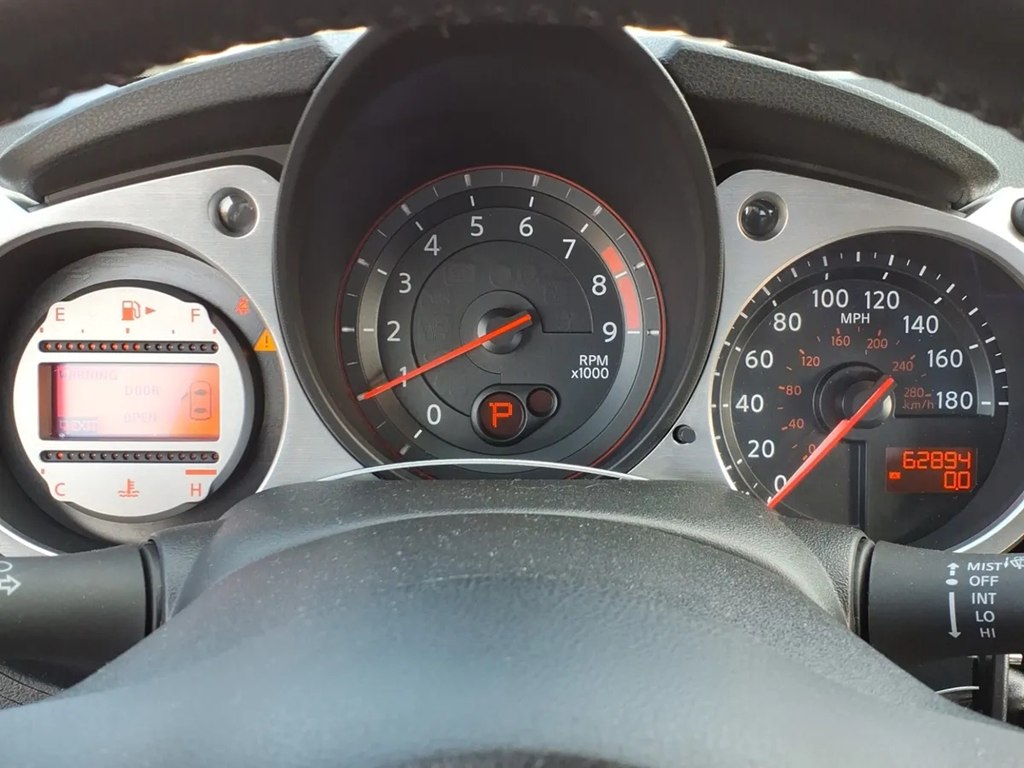 Photo 6 of this NISSAN 370Z