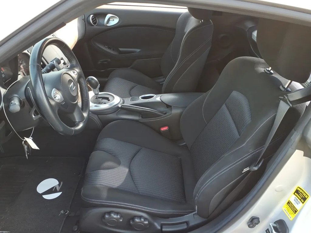 Photo 7 of this NISSAN 370Z