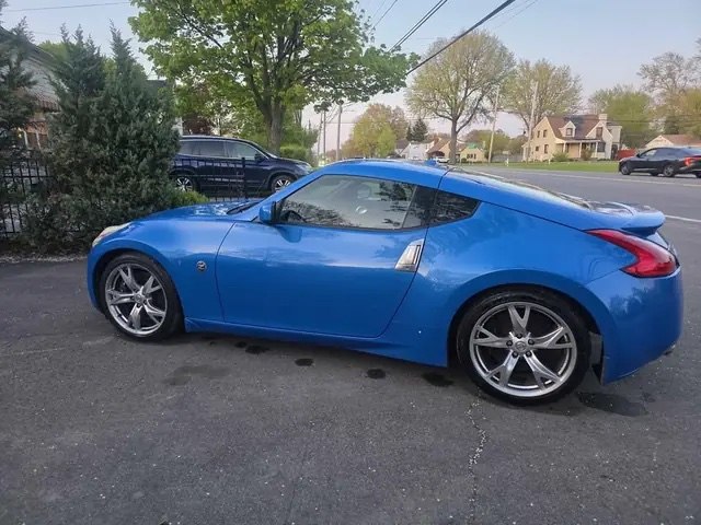 2009 NISSAN 370Z