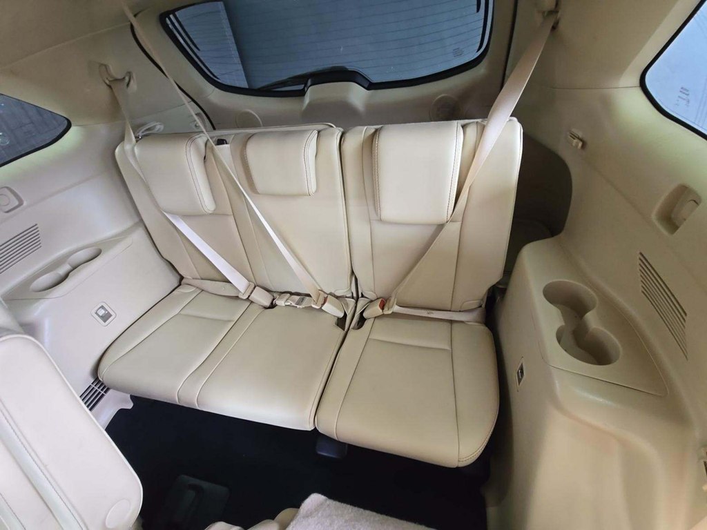 Photo 13 of this TOYOTA HIGHLANDER