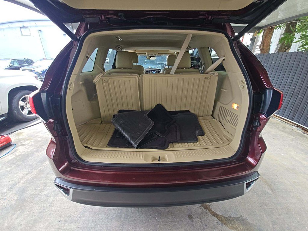 Photo 14 of this TOYOTA HIGHLANDER