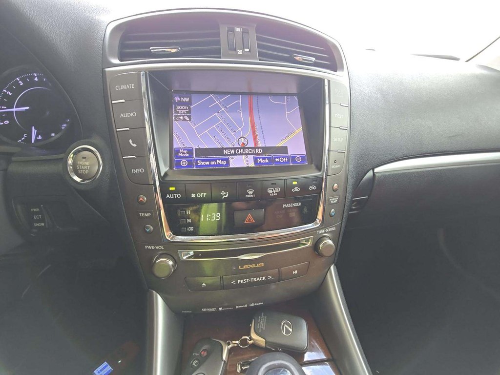 Photo 6 of this LEXUS IS 250C