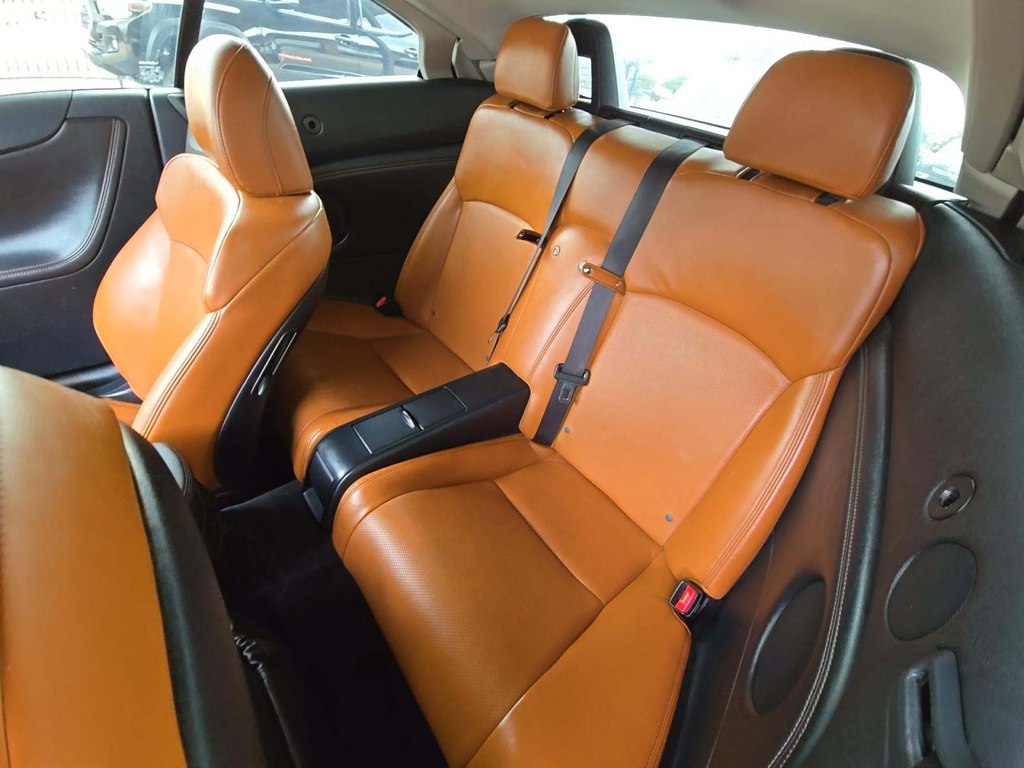 Photo 14 of this LEXUS IS 250C