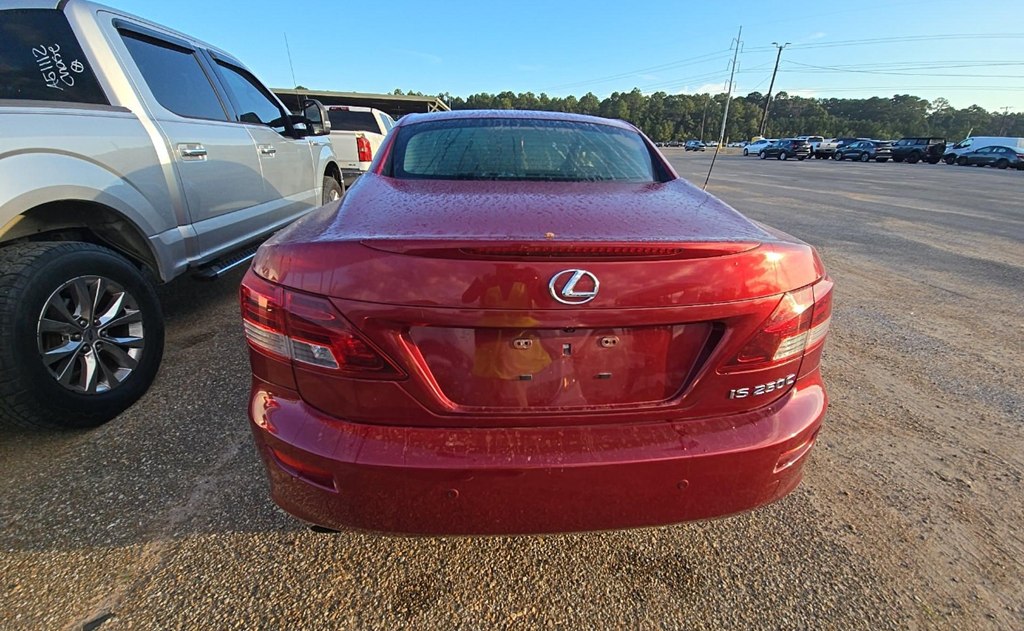 Photo 4 of this LEXUS IS 250C